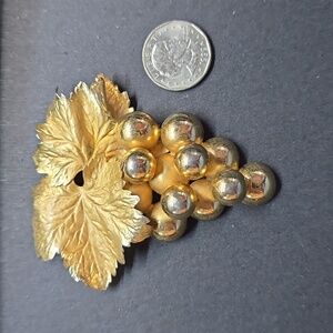 Vintage Large Napier Grape Vine Brooch